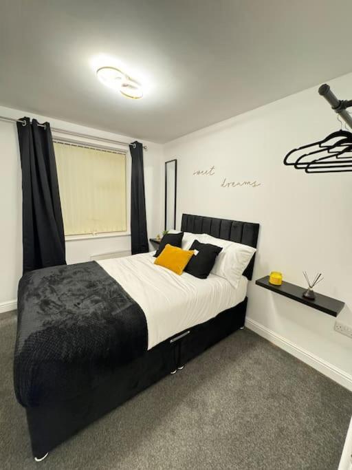 Luxury Cozy 3 Bed Apartment 5Mins From City - Free Parking! Nottingham Extérieur photo