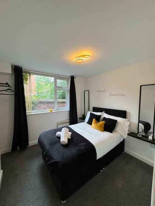 Luxury Cozy 3 Bed Apartment 5Mins From City - Free Parking! Nottingham Extérieur photo